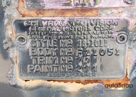 1938 Chevrolet Sedan z USA, uszkodzony, nr VIN LOT-1-41559498